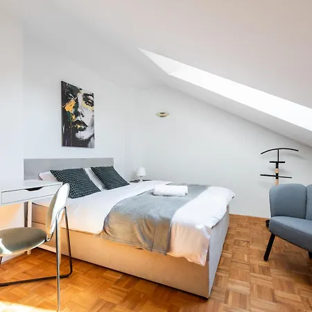 With Terrace In Center Apartment Prague