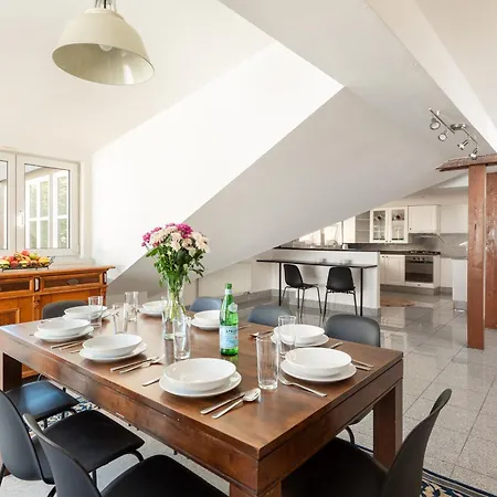 Apartment With Terrace In Center *