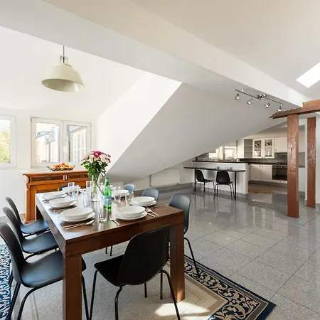 Apartment With Terrace In Center Prague